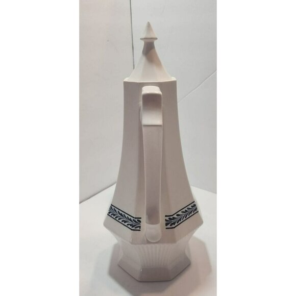 Vtg Independence Ironstone Castleton Japan Coffee Pot With Lid "Blue Tulip" - Picture 2 of 14